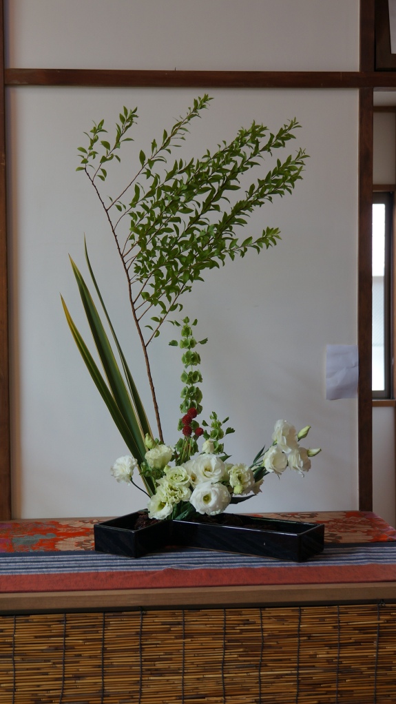 Aibi group Ikebana exhibition 2013-06-08 026